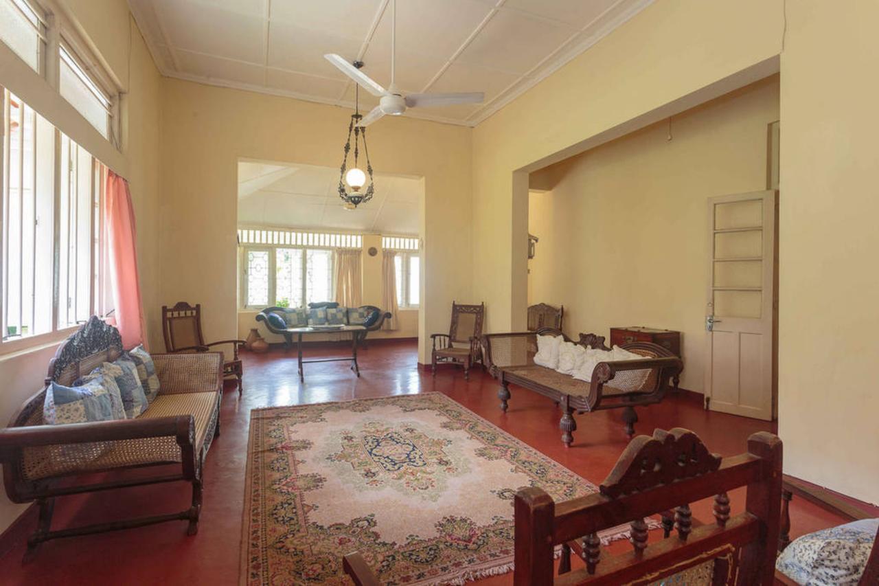 Charming Homestay By The Beach Dehiwala-Mount Lavinia Ngoại thất bức ảnh