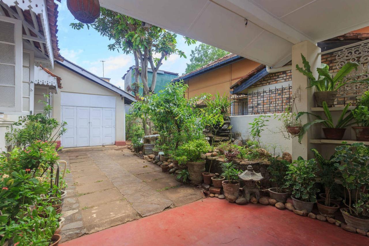 Charming Homestay By The Beach Dehiwala-Mount Lavinia Ngoại thất bức ảnh