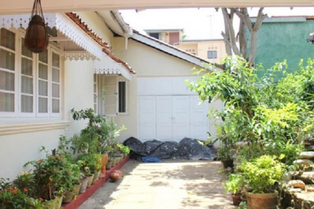 Charming Homestay By The Beach Dehiwala-Mount Lavinia Ngoại thất bức ảnh
