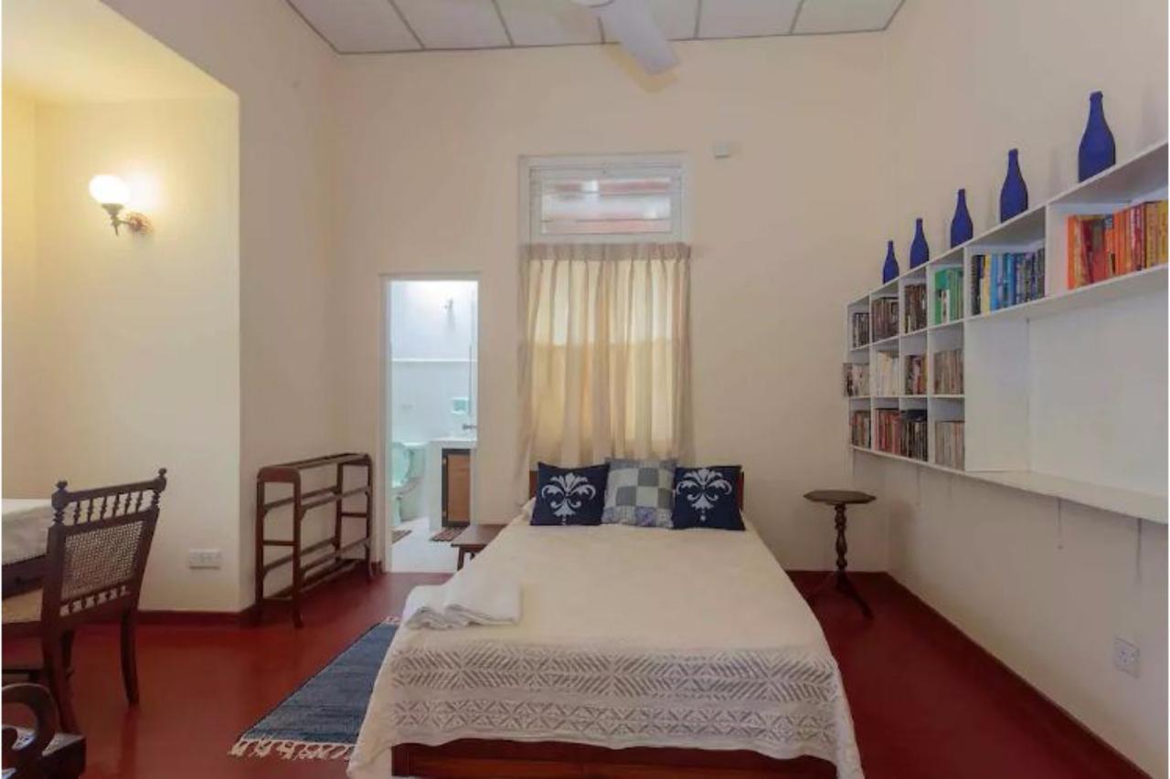 Charming Homestay By The Beach Dehiwala-Mount Lavinia Ngoại thất bức ảnh