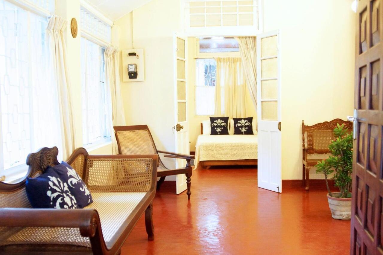 Charming Homestay By The Beach Dehiwala-Mount Lavinia Ngoại thất bức ảnh